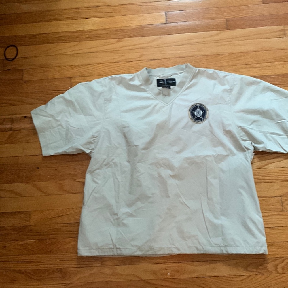 Secret Service former agents short sleeve golf pull over. Large